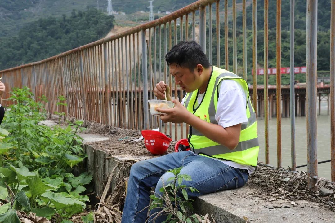 于建華4.jpg